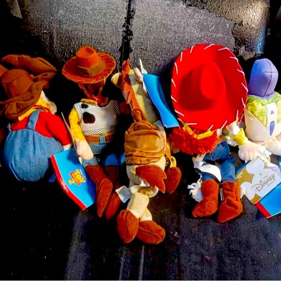 Disney Pixar Toy Story 2 Beanie Set - Picture 2 of 13